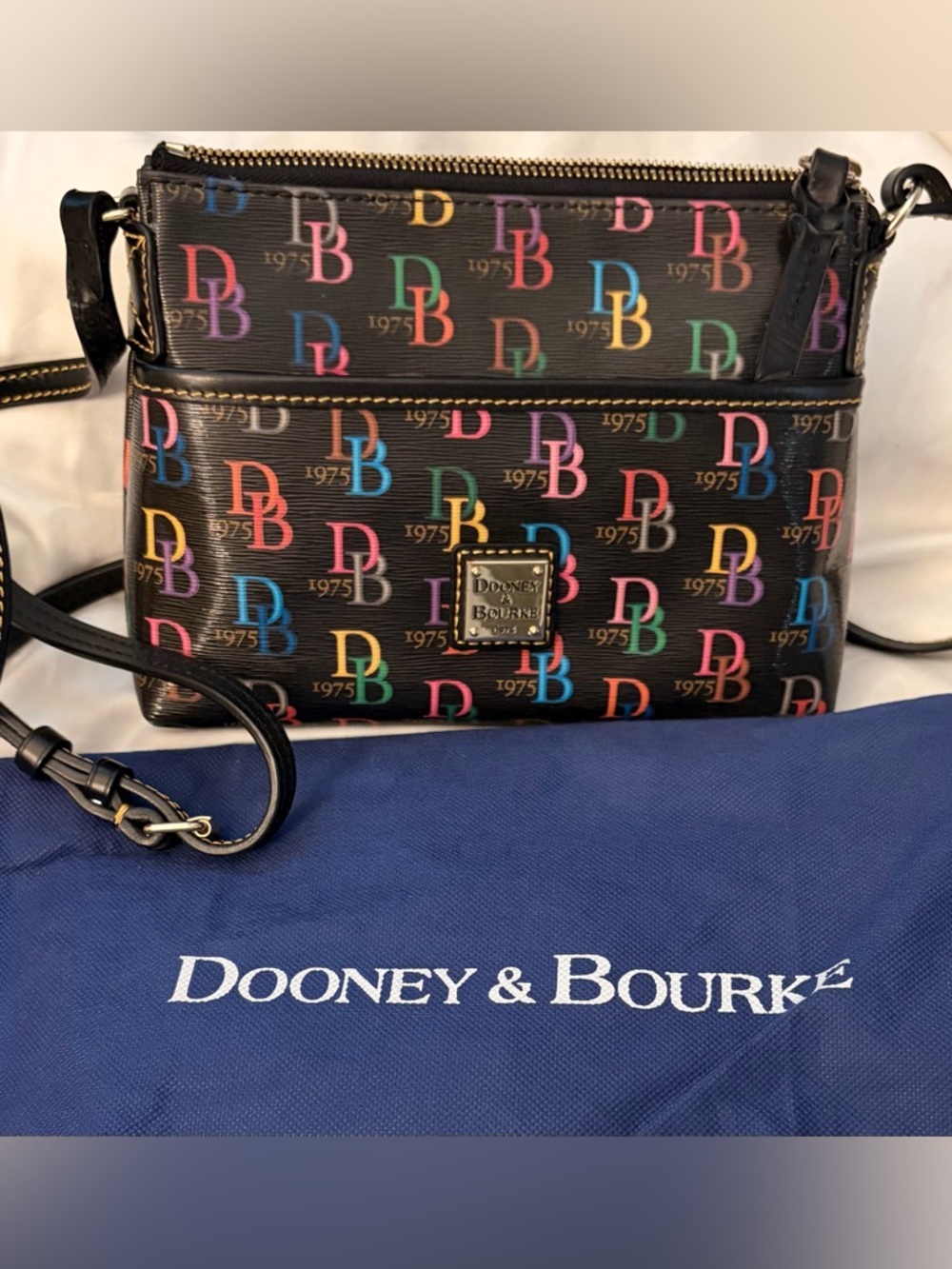 Dooney & Bourke db75  multi crossbody